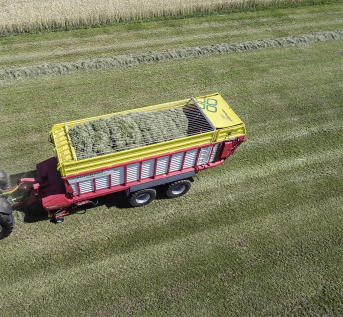 Lifestyle: Pöttinger Ladewagen Torro 7010 D Combiline Ladevolumen 38,5 m³ mit Mehrzweck-Rotor, 2 Dosierwalzen
