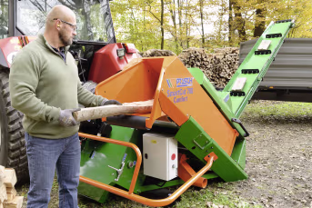 Lifestyle: Posch® Brennholzsäge SmartCut vollautomatisch