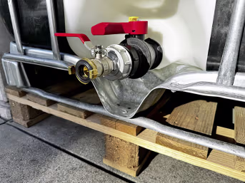 Lifestyle: Geka® Adapter G 3/4 IG, S 60 x 6 IG mit Kugelhahn und GeKa Schnellkupplung, für IBC-Tank