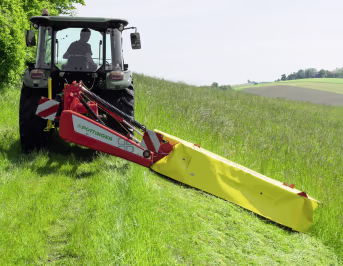 Lifestyle: Pöttinger Scheibenmähwerk NovaDisc Dreipunktanbau Kat. 2, Heck, Seitenaufhängung