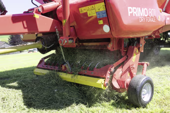 Produktbild: Pöttinger Ladewagen Primo 801 L Dry Forage Ladevolumen 48 m³ mit Förderschwingen