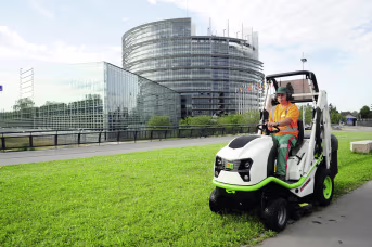 Lifestyle: ETESIA Aufsitzmäher Buffalo 124