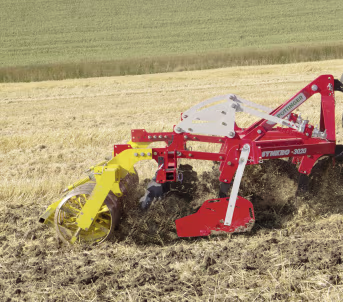 Lifestyle: Pöttinger Grubber SYNKRO 2-balkig Dreipunktanbau