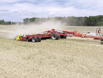 Lifestyle: Pöttinger Scheibenegge Terradisc T Zugdeichsel klappbar