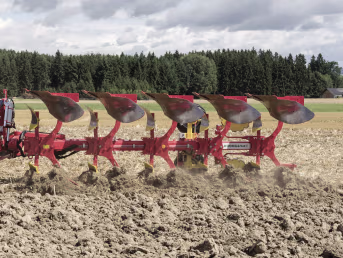 Lifestyle: Pöttinger Pflug Servo 45 M