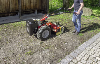 Lifestyle: KÖPPL Einachsschlepper Compact Comfort eDrive Akku