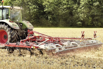 Lifestyle: GÜTTLER® Großfederzinkenegge Super Maxx® Bio Dreipunktanbau