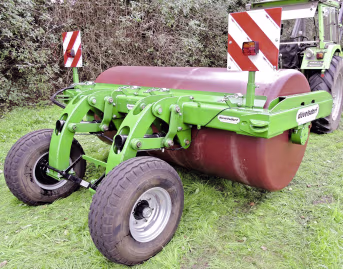 Produktbild: Düvelsdorf Wiesenwalze Green Roller Classic, mit Fahrwerk gebremst, Zugdeichsel
