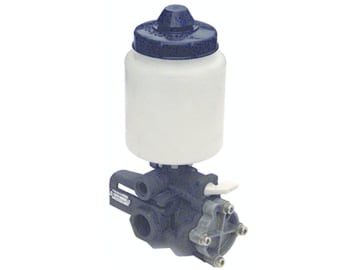 Wabco Frostschutzpumpe, Behältervolumen 0,5 l, Fördermenge 0,2 cm³, ohne Steueranschluss Wabco Frostschutzpumpe, Behältervolumen 0,5 l, Fördermenge 0,2 cm³, ohne Steueranschluss