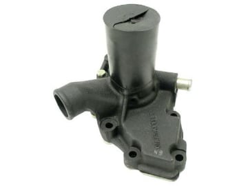Wasserpumpe mit zwei Ausgängen und Dichtung für Hürlimann: H356, 358, 466 - 488, Lamborghini: 674, 674-70/GP, 774.5, Sprint 664.60 - 774.80, Cross 574.60, 674.70, PLus 660 - 990, Vigneto 660, 775, Motor: 916.3, 916.4, 1000.4 Wasserpumpe mit zwei Ausgängen und Dichtung für Hürlimann: H356, 358, 466 - 488, Lamborghini: 674, 674-70/GP, 774.5, Sprint 664.60 - 774.80, Cross 574.60, 674.70, PLus 660 - 990, Vigneto 660, 775, Motor: 916.3, 916.4, 1000.4