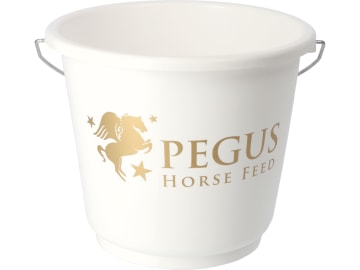 Pegus Futtereimer praktischer und dekorativer Eimer für alle Arten von Pferdefutter Eimer Pegus Futtereimer praktischer und dekorativer Eimer für alle Arten von Pferdefutter Eimer