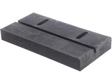 Schürfleiste B x H x S 395 x 200 x 50 mm Gummi, mit Nut und Langloch, für Schmidt F-Pflüge Schürfleiste B x H x S 395 x 200 x 50 mm Gummi, mit Nut und Langloch, für Schmidt F-Pflüge