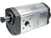 Hydraulikpumpe Case IH 11,0 cm³/U; 8,0 cm³/U links doppelt (3223932R93) Hydraulikpumpe Case IH 11,0 cm³/U; 8,0 cm³/U links doppelt (3223932R93)