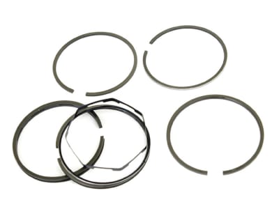 Kolbenringsatz, Motor Perkins AD3.152, Stärke 2,38 mm; 2,38 mm; 3,17 mm; 6,35 mm; 6,35 mm, für Motor: Perkins AD3.152 bis Motor Nr. 152UA275875D Gussbuchsen, Ford New Holland, Landini, Leyland, Massey Ferguson Kolbenringsatz, Motor Perkins AD3.152, Stärke 2,38 mm; 2,38 mm; 3,17 mm; 6,35 mm; 6,35 mm, für Motor: Perkins AD3.152 bis Motor Nr. 152UA275875D Gussbuchsen, Ford New Holland, Landini, Leyland, Massey Ferguson