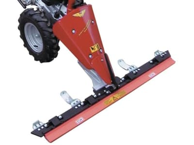 Meccanica Benassi Balkenmähwerk 117 cm für Einachsschlepper MF 223 Meccanica Benassi Balkenmähwerk 117 cm für Einachsschlepper MF 223