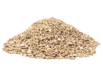 GALLUGOLD Austernschalen Einzelfuttermittel mit hohem Calciumgehalt aus Muschelschalen für wachsendes und legendes Geflügel Hühnerfutter Granulat 5 kg Sack GALLUGOLD Austernschalen Einzelfuttermittel mit hohem Calciumgehalt aus Muschelschalen für wachsendes und legendes Geflügel Hühnerfutter Granulat 5 kg Sack