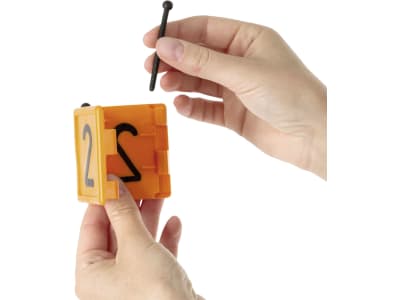 KERBL Halsbandnummer "Duo" Kunststoff, 2-teilig, für Halsmarkierungsbänder bis 4 cm Breite, 6 St.