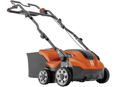 Husqvarna® Akku-Vertikutierer "S 138i" Arbeitsbreite 37,5 cm, mit Akku und Ladegerät, 9679222-03 Husqvarna® Akku-Vertikutierer "S 138i" Arbeitsbreite 37,5 cm, mit Akku und Ladegerät, 9679222-03