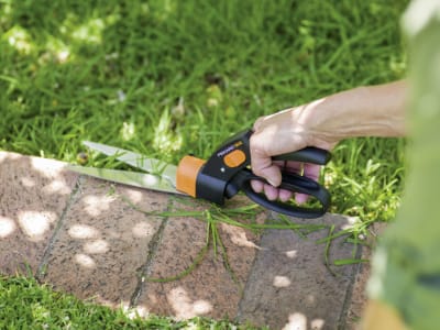Fiskars Fiskars Rasenkantenschneider Grasschere Servo-System GS42 GS42 Länge 320 mm Fiskars Rasenkantenschneider Grasschere Servo-System GS42 Fiskars Fiskars Rasenkantenschneider Grasschere Servo-System GS42 GS42 Länge 320 mm Fiskars Rasenkantenschneider Grasschere Servo-System GS42