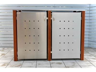 Indra 2er Mülltonnenbox Edelstahl mit Bangkiraipfosten 240 Liter Mülltonnenverkleidung, Müllbox, Mülltonnenhaus Indra 2er Mülltonnenbox Edelstahl mit Bangkiraipfosten 240 Liter Mülltonnenverkleidung, Müllbox, Mülltonnenhaus