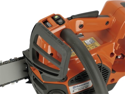 Husqvarna® Akku-Kettensäge "T540i XP®" Schienenlänge 35 cm, ohne Akku und Ladegerät, 9678637-14 Husqvarna® Akku-Kettensäge "T540i XP®" Schienenlänge 35 cm, ohne Akku und Ladegerät, 9678637-14