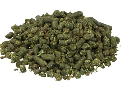 Pegus Natural Luzernecobs (Kleinpackung) proteinreiche Raufutterergänzung für Pferde zum Einweichen Pellet 25 kg Sack