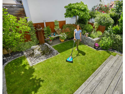 Gardena Akku-Rasenmäher HandyMower 22/18V P4A Ready-To-Use Set 50 für kleine und komplexe Rasenflächen bis zu 50 m² pro Akku-Laufzeit Gardena Akku-Rasenmäher HandyMower 22/18V P4A Ready-To-Use Set 50 für kleine und komplexe Rasenflächen bis zu 50 m² pro Akku-Laufzeit
