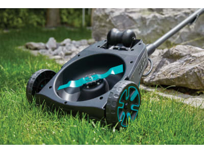 Gardena Akku-Rasenmäher HandyMower 22/18V P4A 50 ohne Akku, ohne Ladegerät für kleine und komplexe Rasenflächen bis zu 50 m² pro Akku-Laufzeit Gardena Akku-Rasenmäher HandyMower 22/18V P4A 50 ohne Akku, ohne Ladegerät für kleine und komplexe Rasenflächen bis zu 50 m² pro Akku-Laufzeit