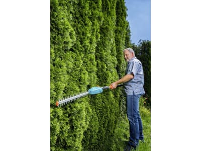 Gardena Akku-Teleskop-Heckenschere THS 42/18V P4A Ready-To-Use Set   Strauchschere, Gartenschere, Akkuheckenschere