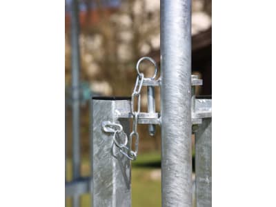 KERBL Heuraufe "Hobby" 1,50 x 2,40 x 1,50 m 8 Fressplätze, feuerverzinkt, für Pferde, Rund- und Rechteckballen bis 1,40 m Länge, 291300 KERBL Heuraufe "Hobby" 1,50 x 2,40 x 1,50 m 8 Fressplätze, feuerverzinkt, für Pferde, Rund- und Rechteckballen bis 1,40 m Länge, 291300