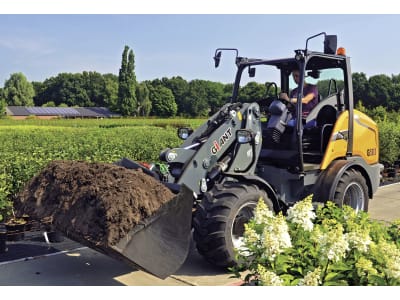 GIANT® Radlader "Giant G5000", Leistung 55 kW (75 PS), Hubhöhe 3.500 mm, Fahrgeschwindigkeit 0 – 20 km/h