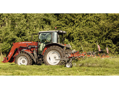 Massey Ferguson Traktor "MF 5709 M" 71 kW (95 PS) bei 2.000 min⁻¹