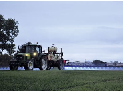 TYRI LED-Arbeitsscheinwerfer "1010 Bluebeam" 15 W, 9 – 60 V rechteckig, Funkentstörung CISPR 25 Klasse 4, für Pflanzenschutzspritzen, CLD-385-1 TYRI LED-Arbeitsscheinwerfer "1010 Bluebeam" 15 W, 9 – 60 V rechteckig, Funkentstörung CISPR 25 Klasse 4, für Pflanzenschutzspritzen, CLD-385-1