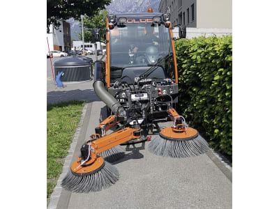 kugelmann Kehrmaschine "E" Arbeitsbreite 1.450 – 1.900 mm kugelmann Kehrmaschine "E" Arbeitsbreite 1.450 – 1.900 mm