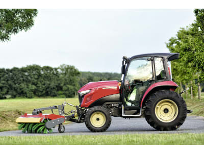 YANMAR Traktor "YT359Q" mit Kabine 43,9 kW (56,7 PS)