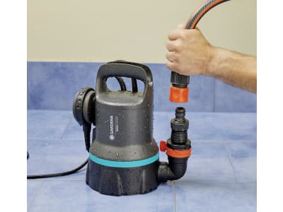 Gardena Klarwasser-Tauchpumpe 9000 Klarwasserpumpe, Wasserpumpe 09030-61 Gardena Klarwasser-Tauchpumpe 9000 Klarwasserpumpe, Wasserpumpe 09030-61