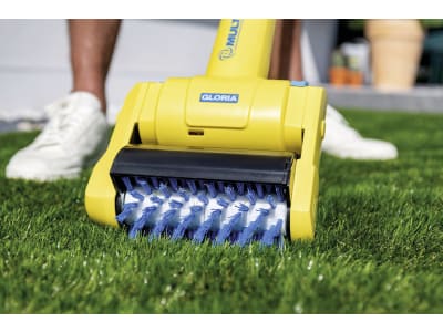 GLORIA® MultiBrush Pflegewalze für Kunstrasen Nylonbürste GLORIA® MultiBrush Pflegewalze für Kunstrasen Nylonbürste