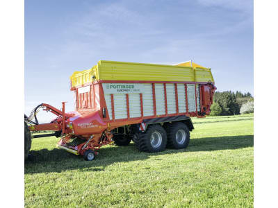 Pöttinger Ladewagen "Europrofi Combiline 5010 D" Ladevolumen 28 m³ mit Mehrzweck-Rotor, 2 Dosierwalzen