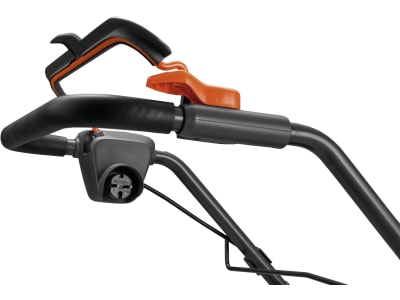 Husqvarna® Akku-Vertikutierer "S 138i" Arbeitsbreite 37,5 cm