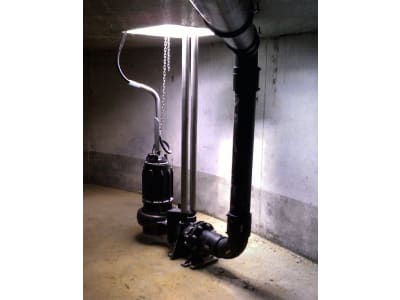 Tauchpumpe für Endlager, Vorgruben, Gülle- und Endlagerbehälter, Biogasanlagen, Kläranlagen und Industrieanlagen Tauchpumpe für Endlager, Vorgruben, Gülle- und Endlagerbehälter, Biogasanlagen, Kläranlagen und Industrieanlagen
