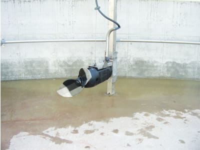 Tauchmotorrührwerk für Endlager, Vorgruben, Gülle- und Endlagerbehälter, Biogasanlagen, Kläranlagen und Industrieanlagen Tauchmotorrührwerk für Endlager, Vorgruben, Gülle- und Endlagerbehälter, Biogasanlagen, Kläranlagen und Industrieanlagen