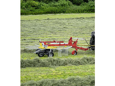 Pöttinger Schwader "Top" 1 Kreisel, Schwad links, Unterlenker Ackerschiene/Zugpendel