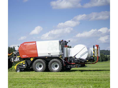 Pöttinger Rundballenpresse "Impress 3160 VC Pro" Ø Ballen 0,80 – 1,55 m mit Wickler Pöttinger Rundballenpresse "Impress 3160 VC Pro" Ø Ballen 0,80 – 1,55 m mit Wickler