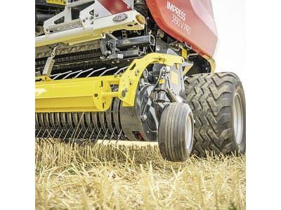 Pöttinger Rundballenpresse "Impress 3130 F Master" Ø Ballen 1,30 m Pöttinger Rundballenpresse "Impress 3130 F Master" Ø Ballen 1,30 m