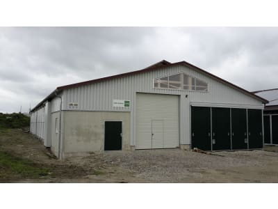 Kälberstall/Jungviehstall, Gebäudehülle/komplett schlüsselfertig Kälberstall/Jungviehstall, Gebäudehülle/komplett schlüsselfertig