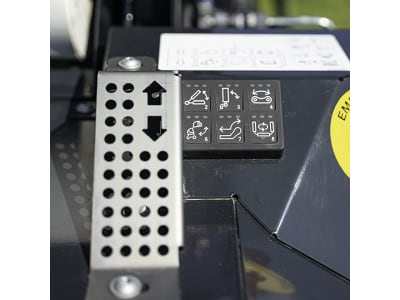 Pöttinger Rundballenpresse "Impress 3160 VC Pro" Ø Ballen 0,80 – 1,55 m mit Wickler Pöttinger Rundballenpresse "Impress 3160 VC Pro" Ø Ballen 0,80 – 1,55 m mit Wickler