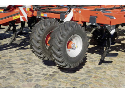 Pöttinger Grubber "TERRIA" 3-balkig gezogen Pöttinger Grubber "TERRIA" 3-balkig gezogen