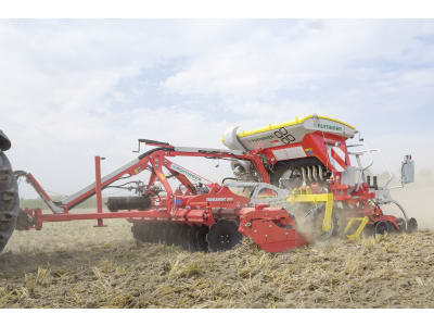 Pöttinger Scheibenegge "Terradisc" Dreipunktanbau starr