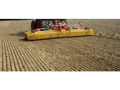 Pöttinger Kreiselegge "Lion 6002 C" 6,0 m klappbar Pöttinger Kreiselegge "Lion 6002 C" 6,0 m klappbar