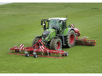 GÜTTLER® Striegel-Walzen-Kombination "GreenMaster® Alpin" GÜTTLER® Striegel-Walzen-Kombination "GreenMaster® Alpin"